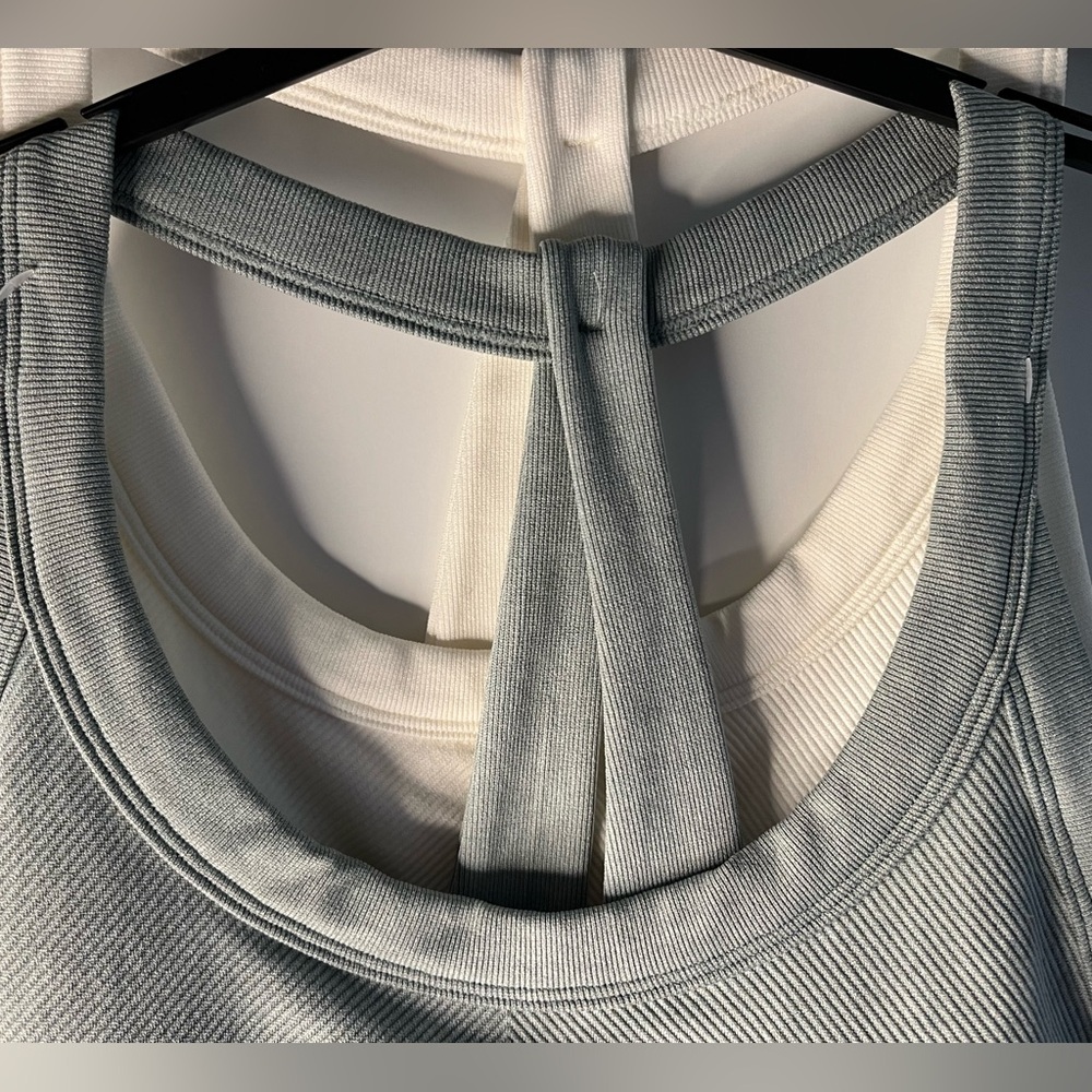 90 Degree Medium Impact Secure Fit & Feel Stretch Seamless Sports Bra 2pc set - Picture 4 of 11